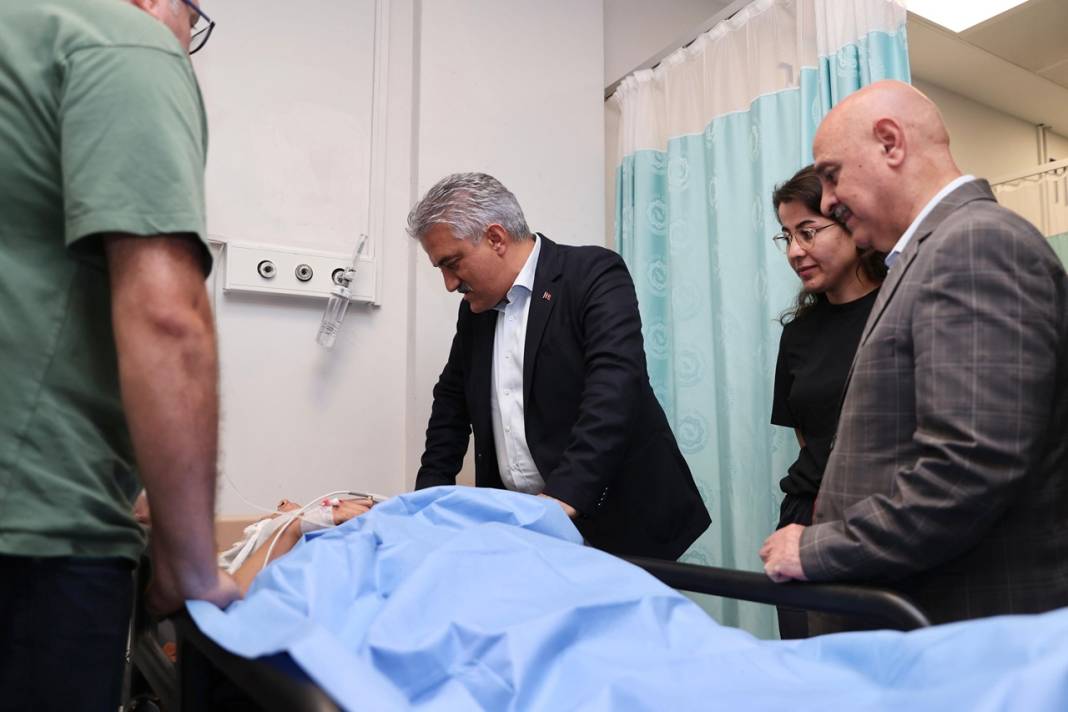 Çok sayıda ölü ve yaralı var! Feci kaza 4